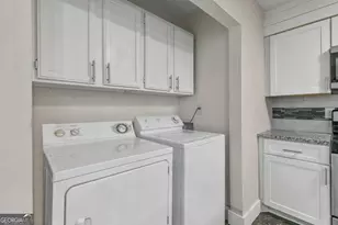 494 Plainville Dr SW, Atlanta, GA 30331 - Photo 17