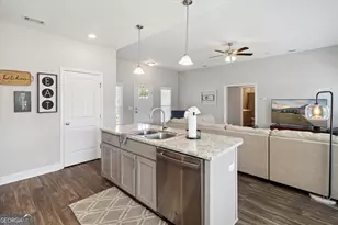 407 Autumn Ave, Statesboro, GA 30458 - Photo 13