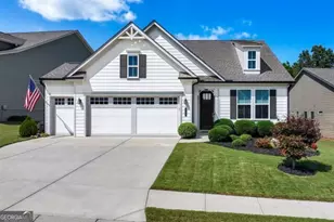 215 Silver Ct, Hoschton, GA 30548 - Photo 1