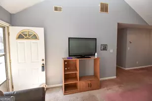 120 Park Pl, Barnesville, GA 30204 - Photo 9