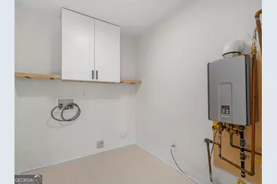 8228 Lullwater Court, Jonesboro, GA 30236 - Photo 21