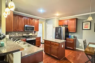 4604 Browns Mill Ln, Lithonia, GA 30038 - Photo 5