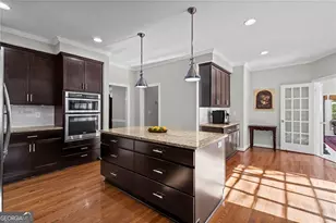 1728 Barrington Cir, Marietta, GA 30062 - Photo 11