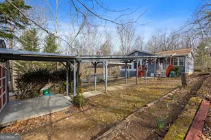 6449 Paradise Point Rd, Flowery Branch, GA 30542 - Photo 5