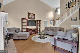 5252 Deep Springs Dr, Stone Mountain, GA 30087 - Photo 9