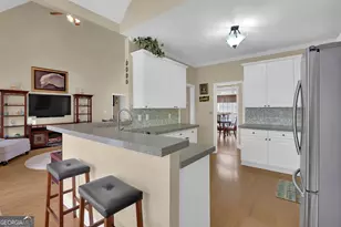 5252 Deep Springs Dr, Stone Mountain, GA 30087 - Photo 13