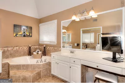 1085 Whitehawk Trail, Lawrenceville, GA 30043 - Photo 25