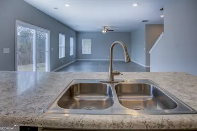 2502 Fraggle Roc, Conyers, GA 30012 - Photo 13