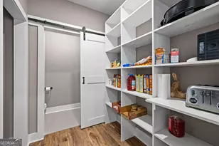 404 Whipple Ave, Williamson, GA 30292 - Photo 23