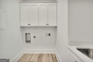 311 Peachtree St, Saint Simons, GA 31522 - Photo 17