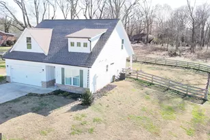 1924 Lou Gurley Rd, Bowersville, GA 30516 - Photo 11