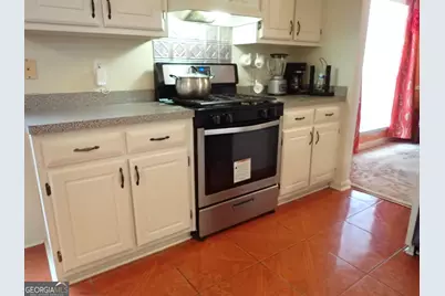 10617 Barberry Drive, Hampton, GA 30228 - Photo 11