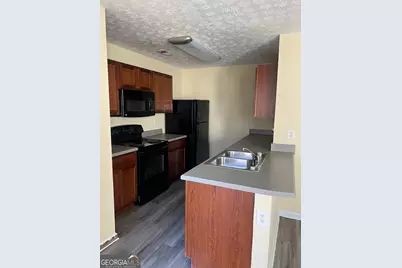 7200 Grosbeak Street, Union City, GA 30291 - Photo 5