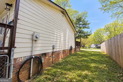6566 Melandre Drive, Morrow, GA 30260 - Photo 13