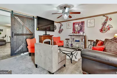 1022 Serene Lake Drive, Griffin, GA 30223 - Photo 9