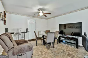 1022 Serene Lake Dr, Griffin, GA 30223 - Photo 5