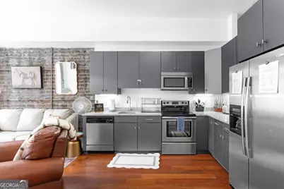 310 W Broughton Street #2011, Savannah, GA 31401 - Photo 3