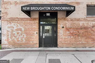 310 W Broughton St, Savannah, GA 31401 - Photo 11