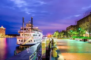 310 W Broughton St, Savannah, GA 31401 - Photo 17