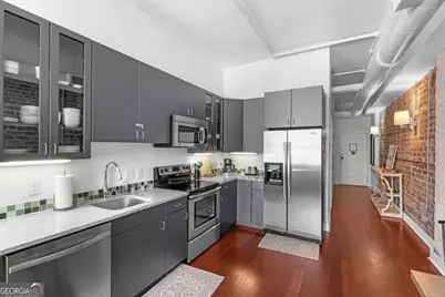 310 W Broughton Street #2013, Savannah, GA 31401 - Photo 9