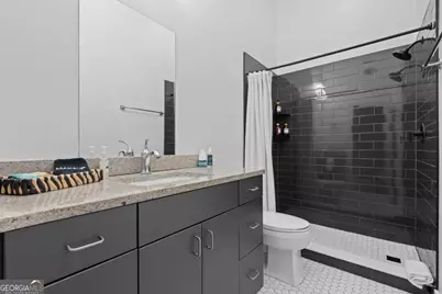 310 W Broughton Street #2013, Savannah, GA 31401 - Photo 11