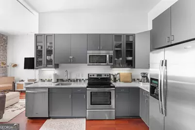 310 W Broughton Street #2013, Savannah, GA 31401 - Photo 7