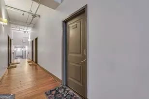 310 W Broughton St, Savannah, GA 31401 - Photo 29