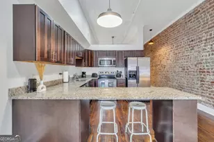 310 W Broughton St, Savannah, GA 31401 - Photo 15