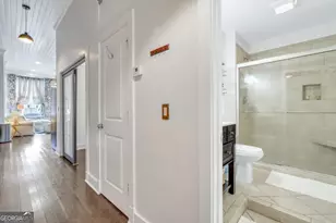 310 W Broughton St, Savannah, GA 31401 - Photo 3