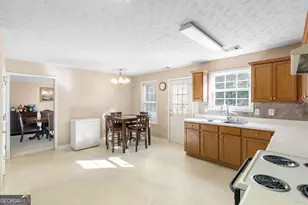 53 Diana Ct, Jonesboro, GA 30238 - Photo 9