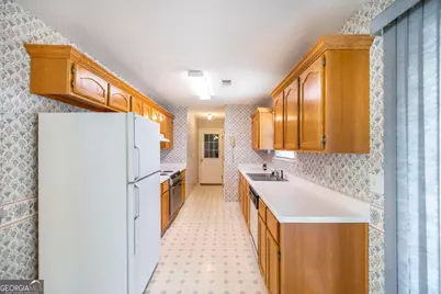 1560 Sweetwater Drive, Warner Robins, GA 31088 - Photo 11