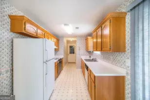 1560 Sweetwater Dr, Warner Robins, GA 31088 - Photo 11