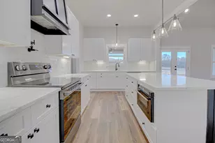 207 Jordan Cofer Rd, Statham, GA 30666 - Photo 5