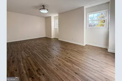 239 E Doyle Street, Toccoa, GA 30577 - Photo 11