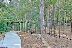 300 Broadmoor Dr, Fayetteville, GA 30215 - Photo 11