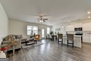 159 Mead Ct, Hoschton, GA 30548 - Photo 3