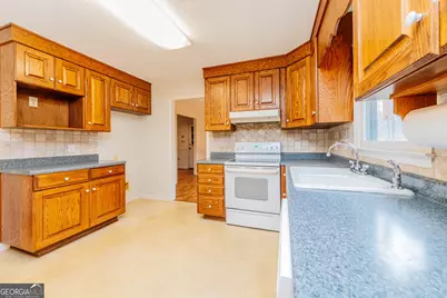 6137 Wesleyan Drive N, Macon, GA 31210 - Photo 19