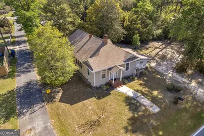 661 E Plum Street, Jesup, GA 31546 - Photo 1