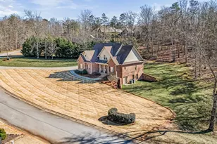 263 Woodmont Dr, Cornelia, GA 30531 - Photo 1