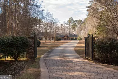 64 Waterview Court, Lagrange, GA 30240 - Photo 3