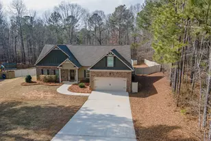 1410 Parkway Dr, Griffin, GA 30223 - Photo 3