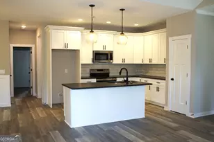 17 Fairview Sta, Hartwell, GA 30643 - Photo 3