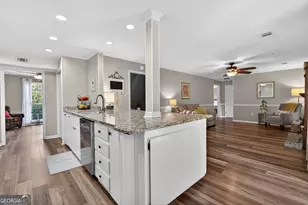 301 Lake Front Dr, Warner Robins, GA 31088 - Photo 11