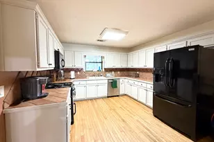 2124 Horseshoe Cove Rd, Waverly, GA 31565 - Photo 9