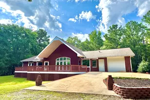 1310 Deerwood Dr, Madison, GA 30650 - Photo 3