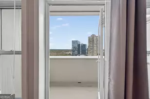 3334 Peachtree Rd NE, Atlanta, GA 30326 - Photo 7