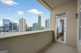 3334 Peachtree Rd NE, Atlanta, GA 30326 - Photo 9