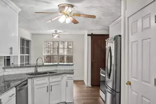 192 Duncans Mill Dr, Locust Grove, GA 30248 - Photo 5