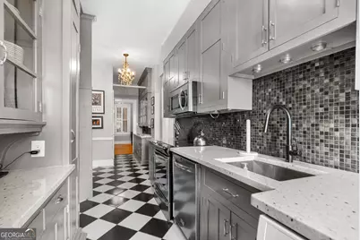 24 E Liberty Street #APT 53, Savannah, GA 31401 - Photo 11