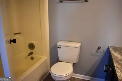 912 Pineland Avenue #APT 6, Hinesville, GA 31313 - Photo 9